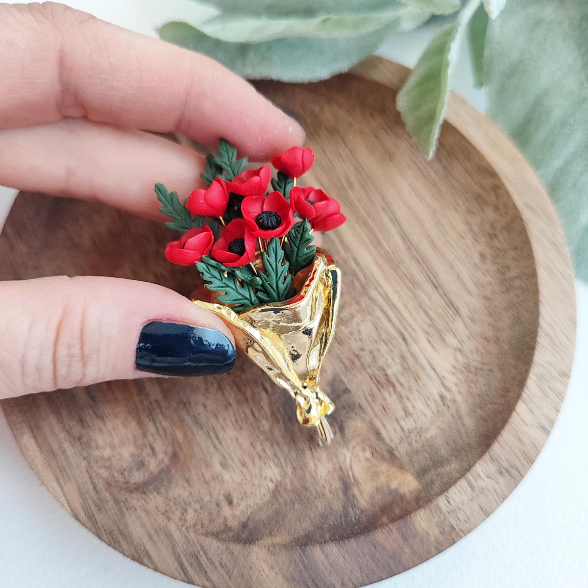 Poppy Bouquet Brooch , Handmade Polymer Clay Flower Pin , Red Poppies in Gold Bouquet Wrap