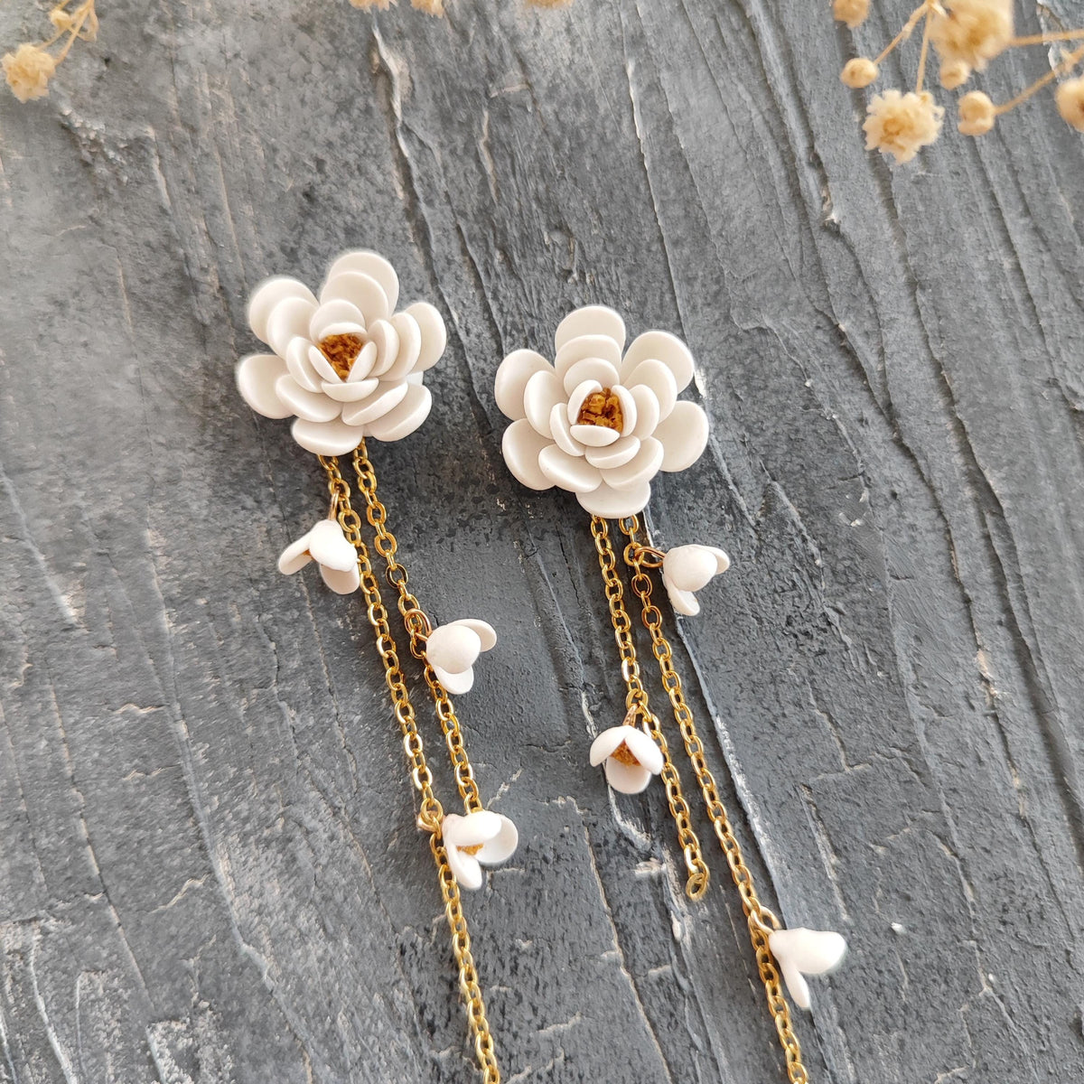 White Floral Dangle Earrings, Handmade Flower Polymer clay Earrings with Gold Chain, Romantic Jewelry , Boho Chic Polymer Clay Accessories