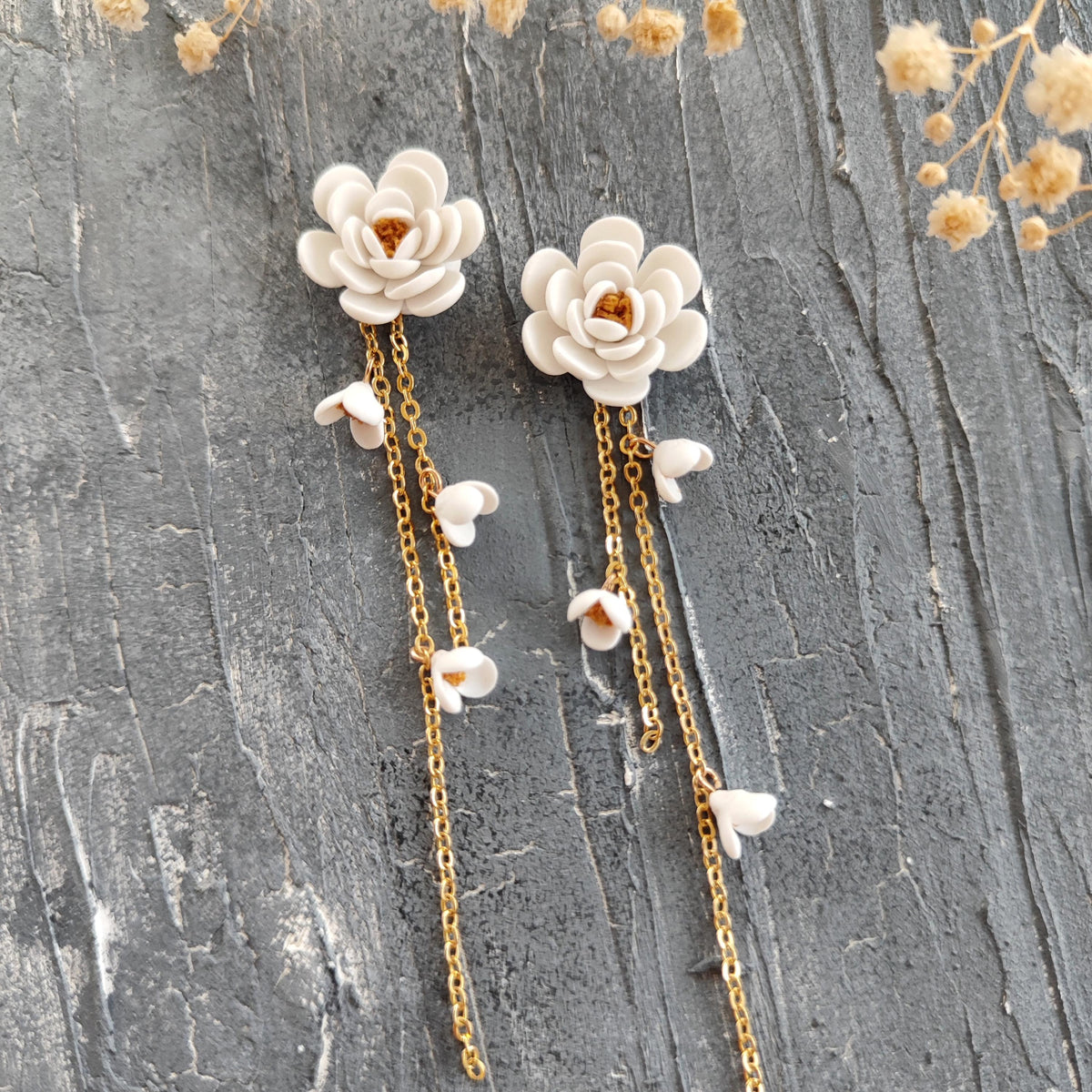 White Floral Dangle Earrings, Handmade Flower Polymer clay Earrings with Gold Chain, Romantic Jewelry , Boho Chic Polymer Clay Accessories