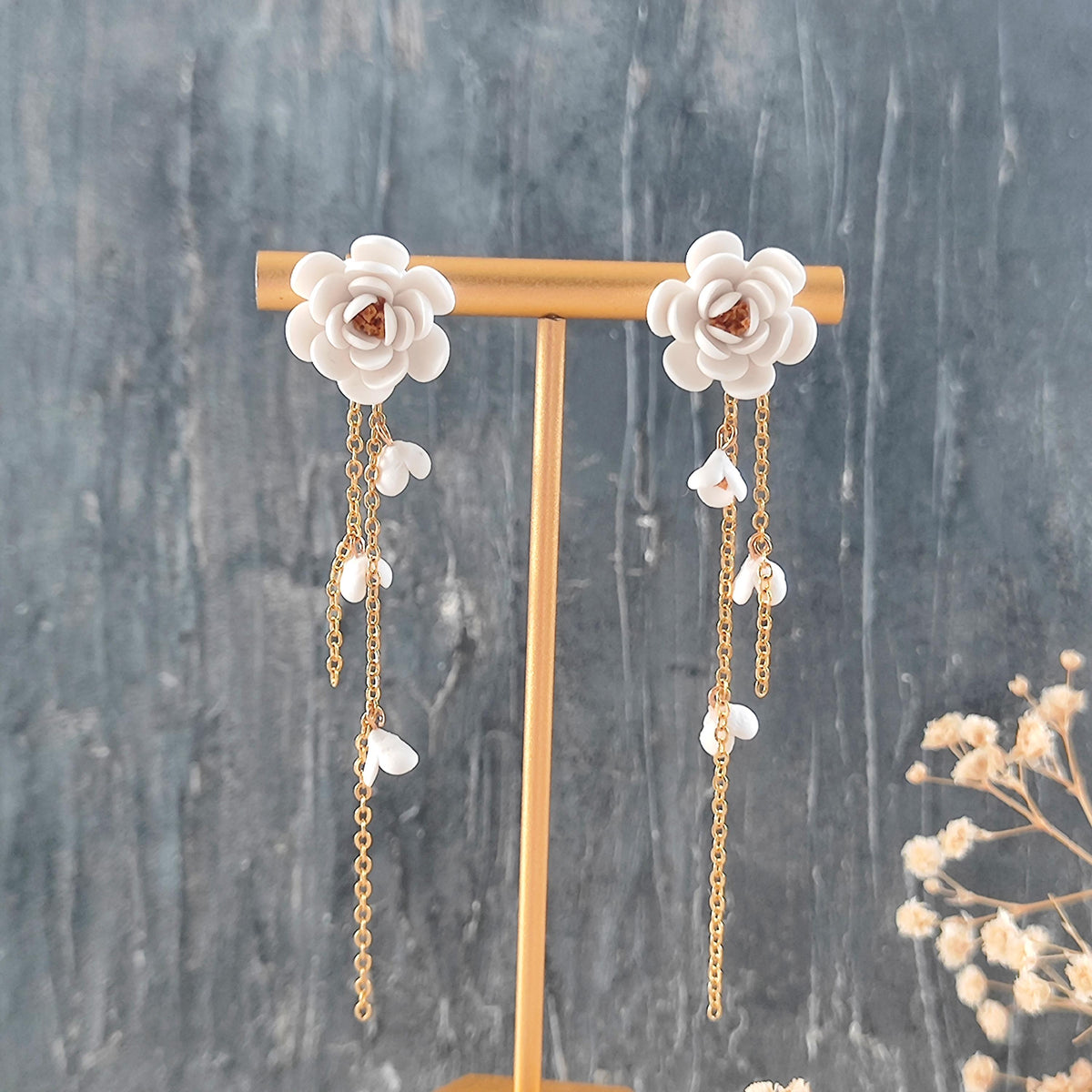 White Floral Dangle Earrings, Handmade Flower Polymer clay Earrings with Gold Chain, Romantic Jewelry , Boho Chic Polymer Clay Accessories
