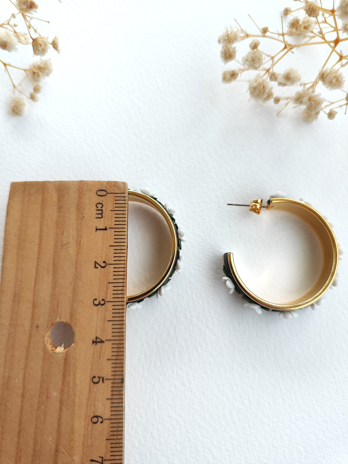 White floral hoop earrings,18 k Gold plated handmade clay earrings,Natural jewelry,gift unique jewelry