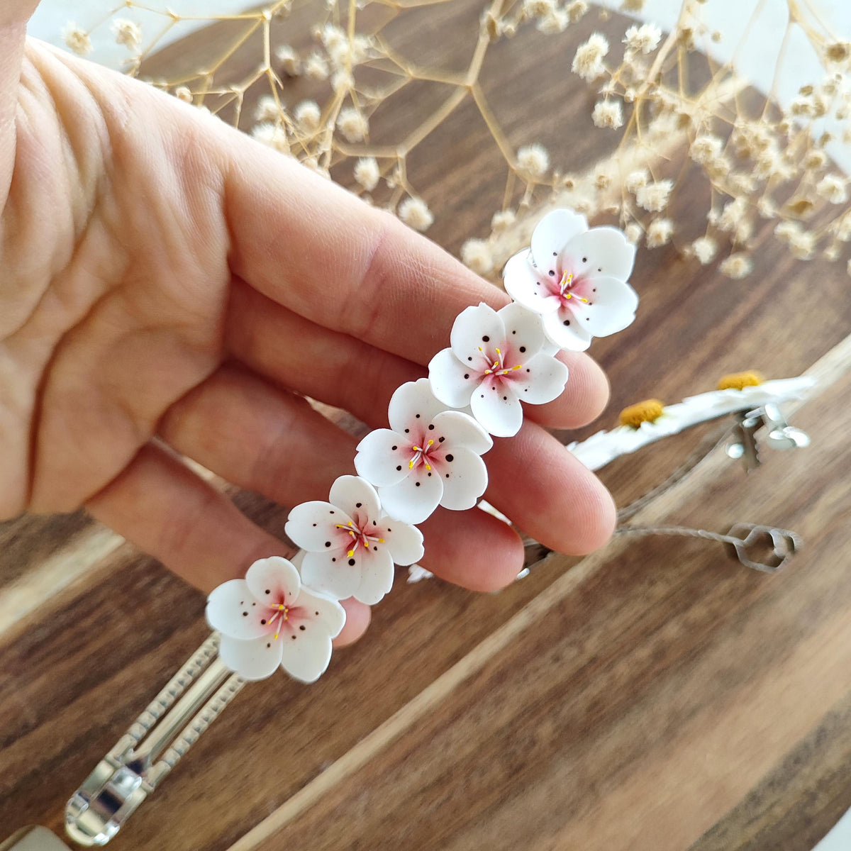 Daisy and Sakura Hair Clips,Botanical Hair Jewelry,Hair Accessories, Realistic White Flower Barrette