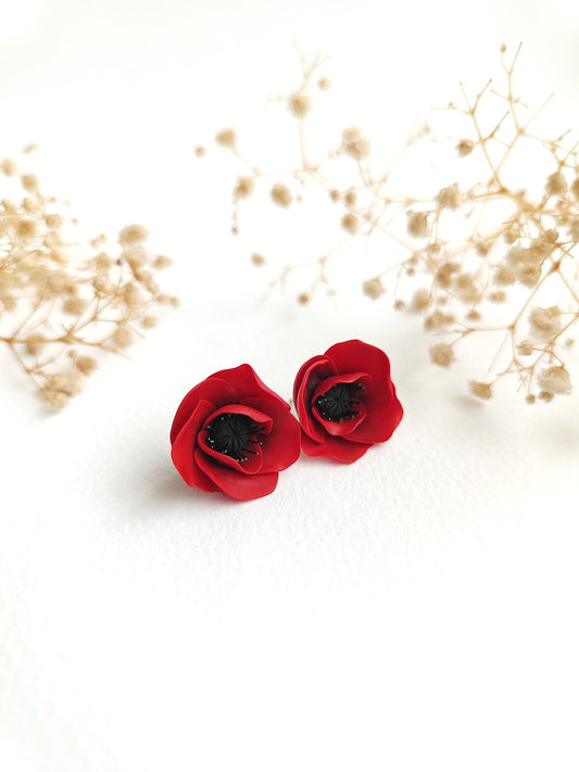 Poppy blossom stud earrings , poppy flower handmade polymer clay earrings,gift jewelry