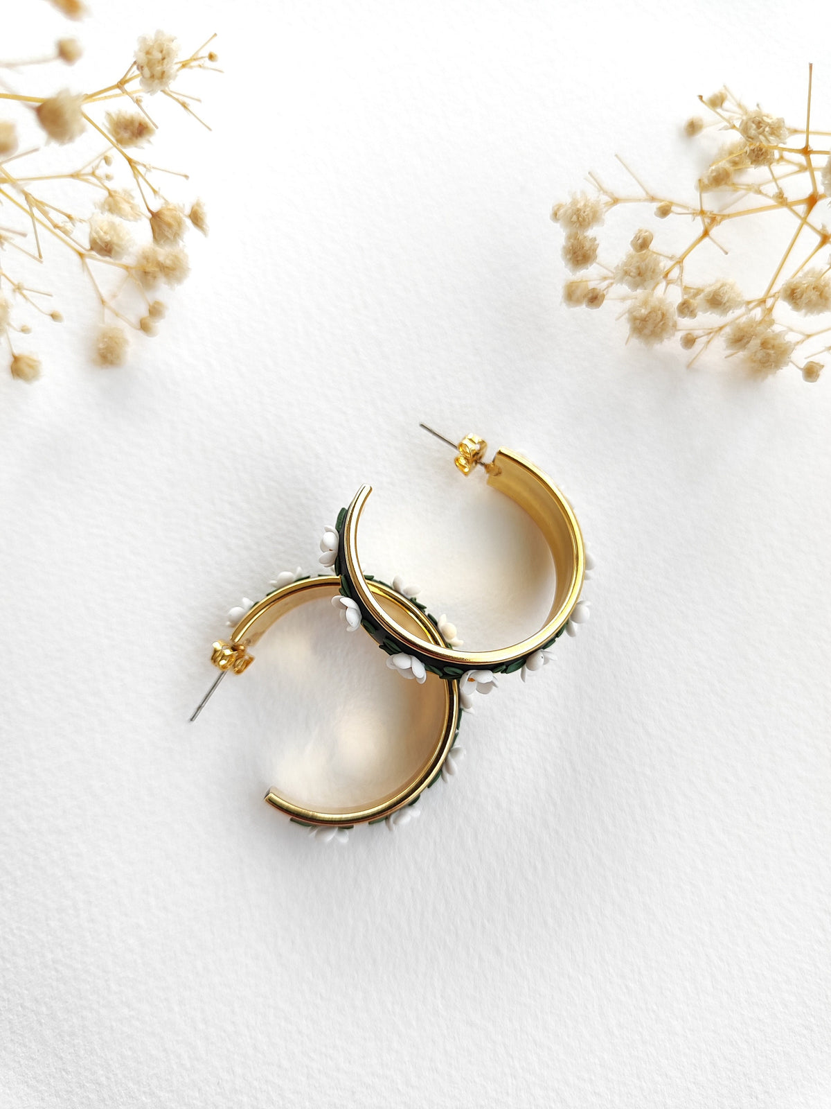 White floral hoop earrings,18 k Gold plated handmade clay earrings,Natural jewelry,gift unique jewelry